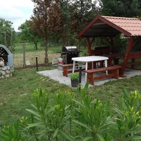 Beni Haus