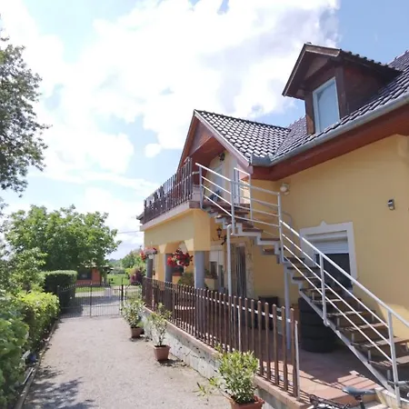 Beni Haus Lejlighed Balatongyörök