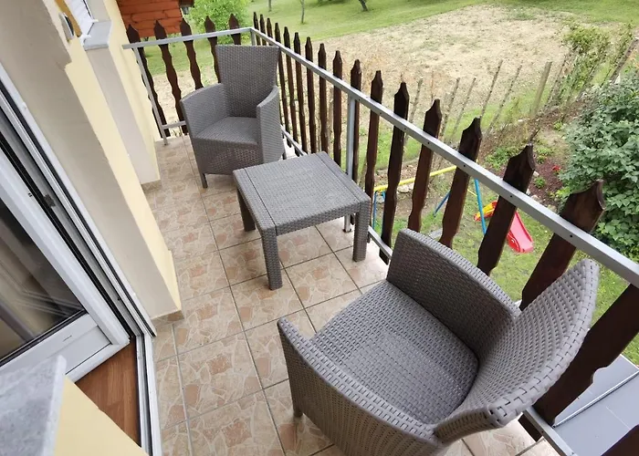 Beni Haus Lägenhet Balatongyörök