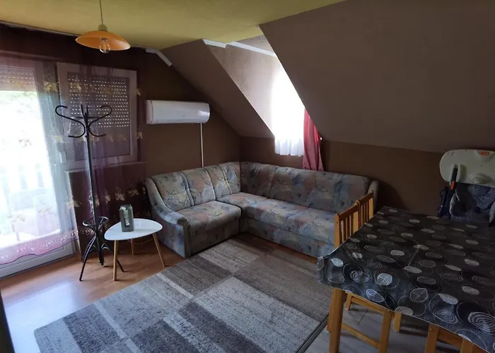 Beni Haus Apartment *